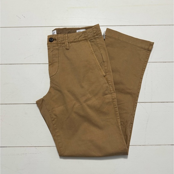 GAP Straight Khaki Pants